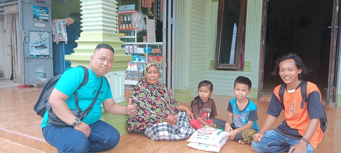 Sambut Ramadhan, Bacaleg Partai NasDem Indra Alex Beri Sembako untuk Anak Yatim