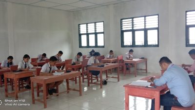 Melakukan Kegiatan Monitoring Pelaksanaan Ujian Satuan Pendidikan (USP) di Tingkat SMP