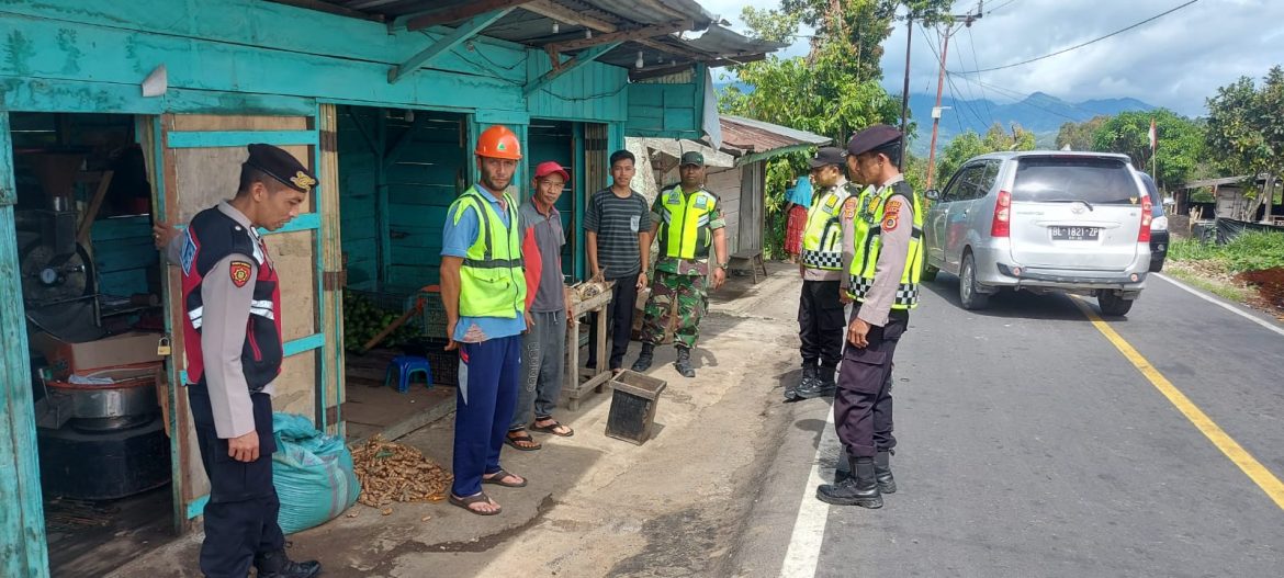 Dalam Rangka Cipta Kondisi, Personel Gabungan TNI-POLRI Di Aceh Tengah Lakukan Patroli Bersama