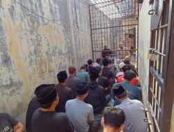 Polres Bener Meriah Gelar Binrohtal Bagi Para Tahanan Guna Memberikan Motivasi Dan Semangat