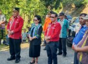 Bupati Dan Wakil Bupati TTS Mendapat Sambutan Hangat Masyarakat Dua Desa Di Kotolin